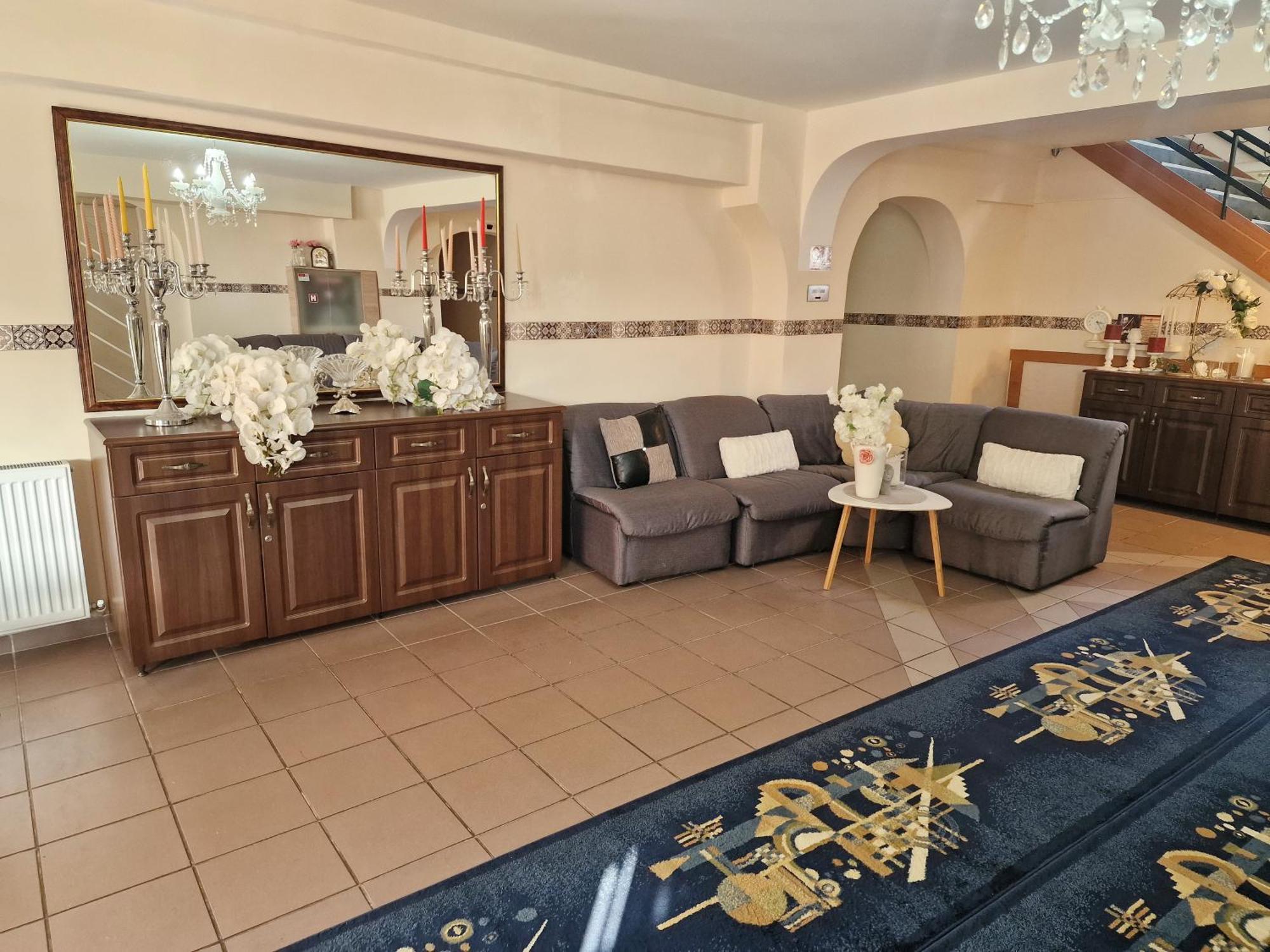 دروبيتا تورنو سيفيرين Bon Ton Residence المظهر الخارجي الصورة